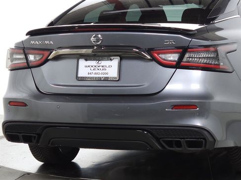 Used 2019 Nissan Maxima SR w/ Premium Package FWD image 10