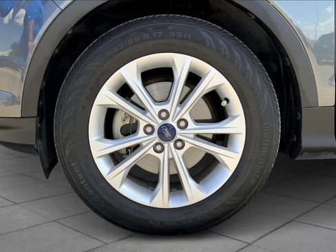 Used 2018 Ford Escape S image 10