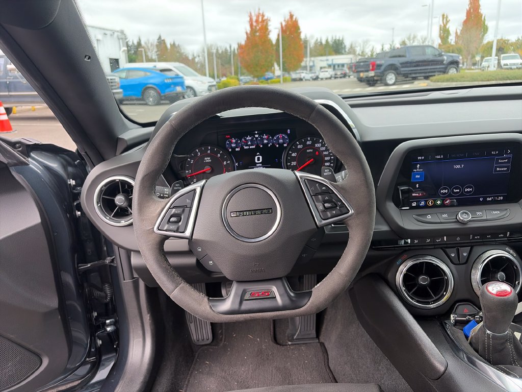 Used 2019 Chevrolet Camaro SS RWD image 8