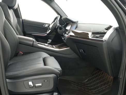 Used 2022 BMW X5 xDrive40i w/ Premium Package AWD/4WD image 42