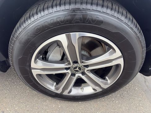 Used 2020 Mercedes-Benz GLC 300 4MATIC image 9