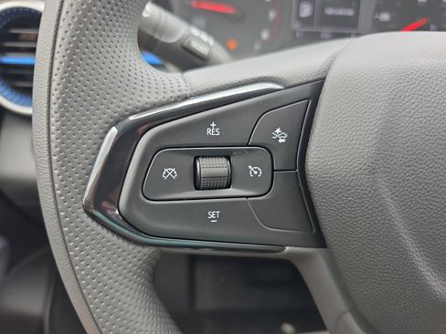 New 2026 Chevrolet Trax LS w/ LS Convenience Package FWD image 19