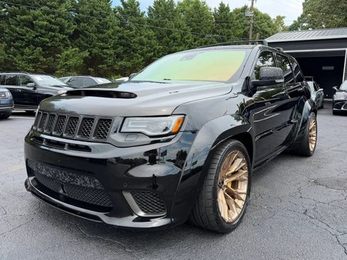 Used 2019 Jeep Grand Cherokee Trackhawk w/ Trailer Tow Group IV AWD/4WD image 5