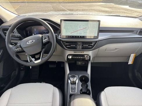 New 2026 Ford Escape SE image 16