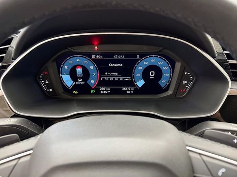 Certified 2025 Audi Q3 2.0T Premium Plus image 11