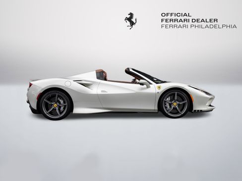 Certified 2022 Ferrari F8 Tributo image 9