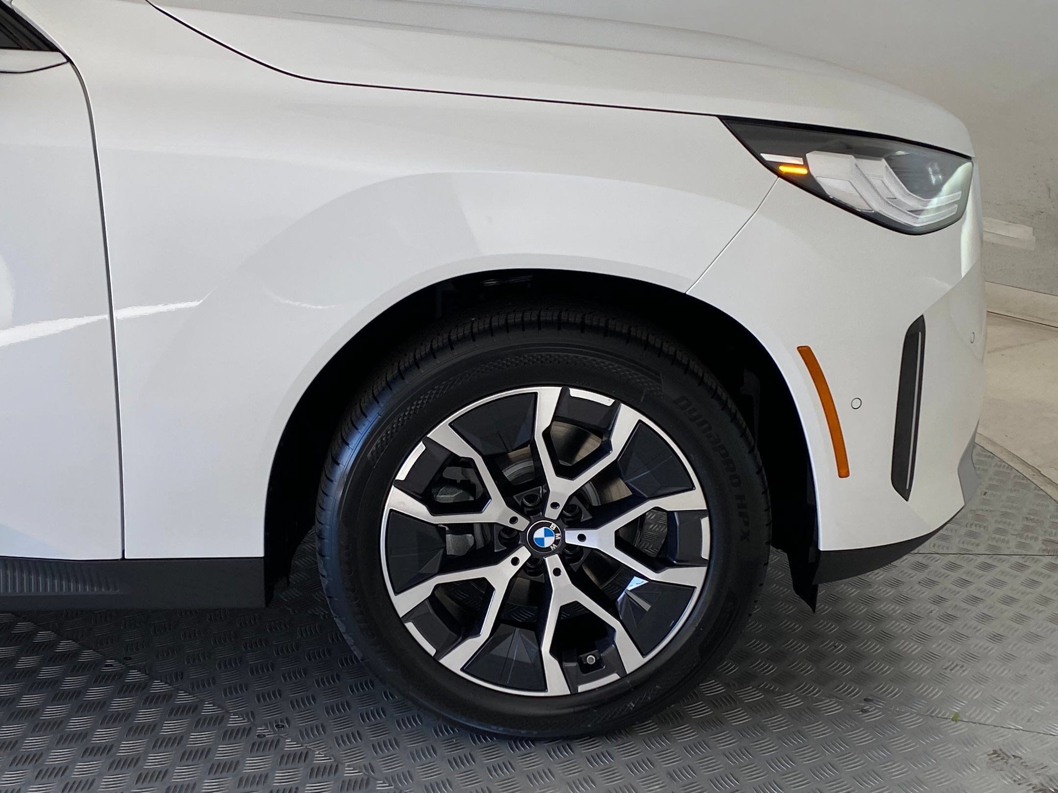 Used 2026 BMW X3 xDrive30i w/ Premium Package AWD/4WD image 11