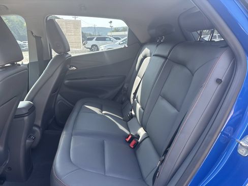 Used 2020 Chevrolet Bolt Premier w/ Infotainment Package FWD image 24