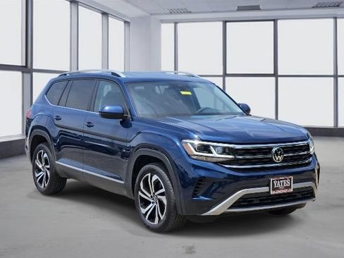 Used 2023 Volkswagen Atlas SEL AWD/4WD image 3