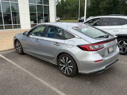 Used 2024 Honda Civic EX-L image 5