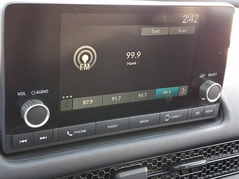 Certified 2023 Honda HR-V LX image 16