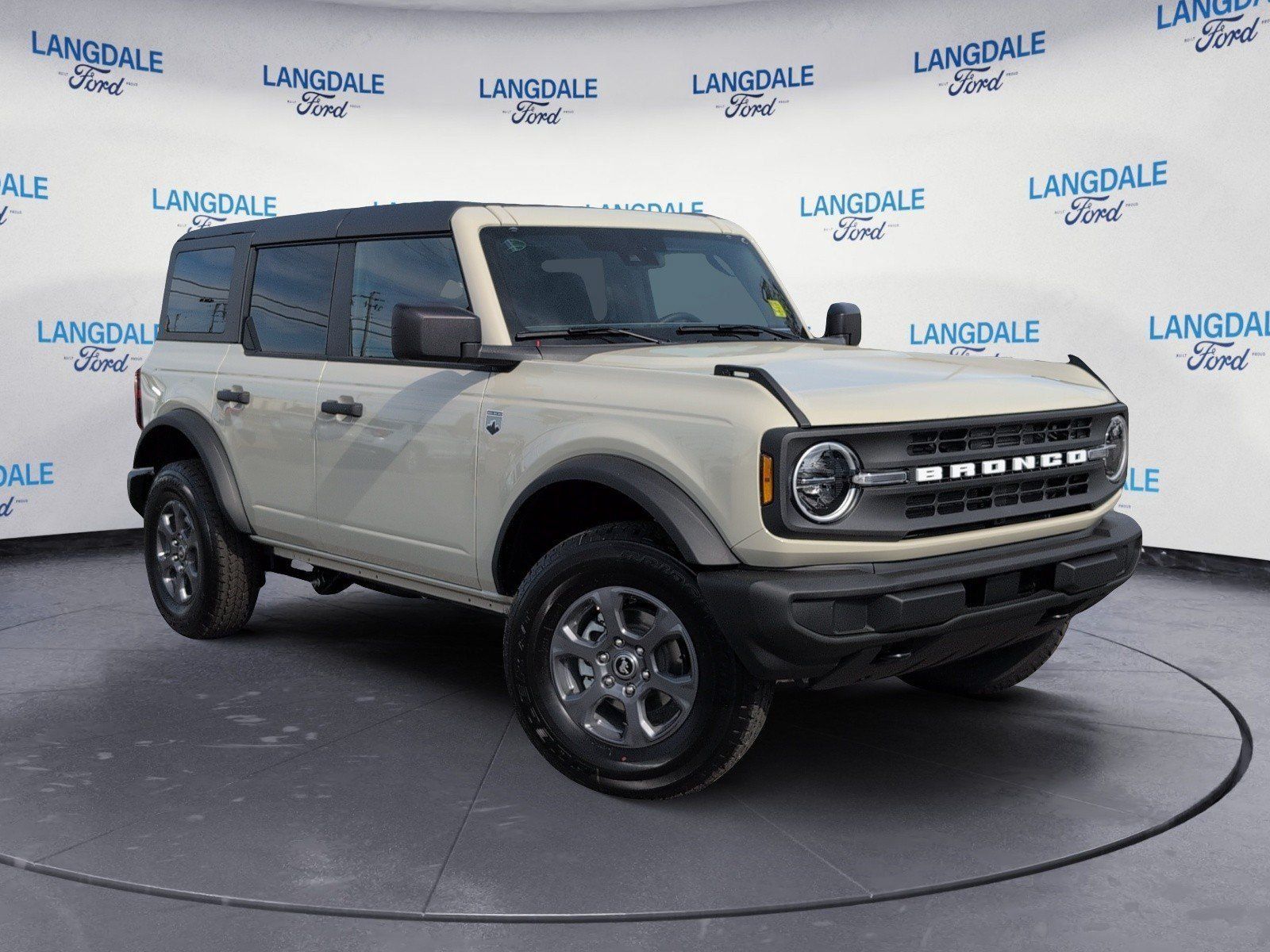 New 2026 Ford Bronco Big Bend AWD/4WD image 2