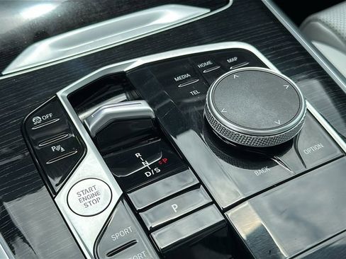 Used 2024 BMW X5 M60i w/ Climate Comfort Package image 20