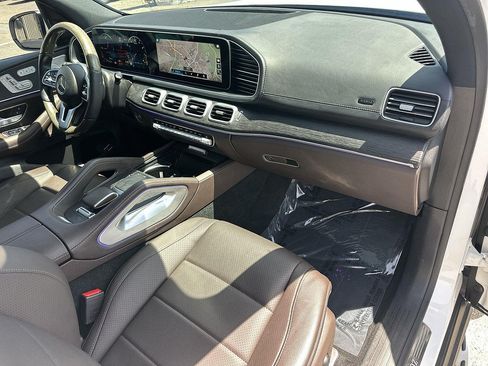 Used 2022 Mercedes-Benz GLS 450 4MATIC image 29