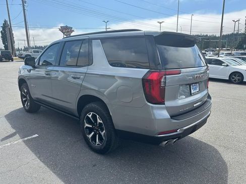 Used 2025 GMC Yukon AT4 w/ AT4 Premium Plus Package AWD/4WD image 4