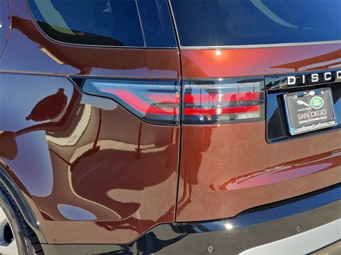New 2026 Land Rover Discovery Limited Edition image 37