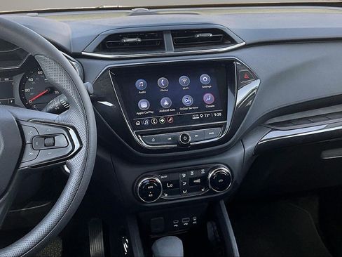 Certified 2023 Chevrolet TrailBlazer LT w/ Convenience Package FWD image 8