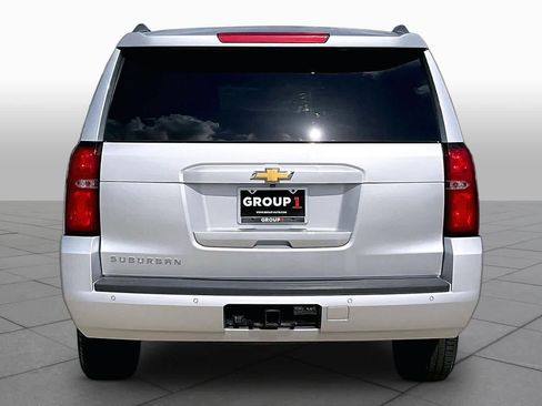 Used 2016 Chevrolet Suburban LS RWD image 5