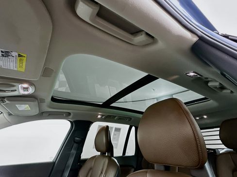 Used 2018 Volvo XC90 T6 Momentum image 25