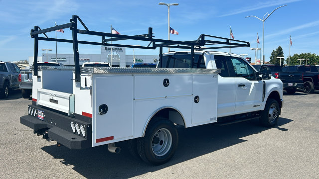 New 2026 Ford F350 XL w/ XL Chrome Package AWD/4WD image 5