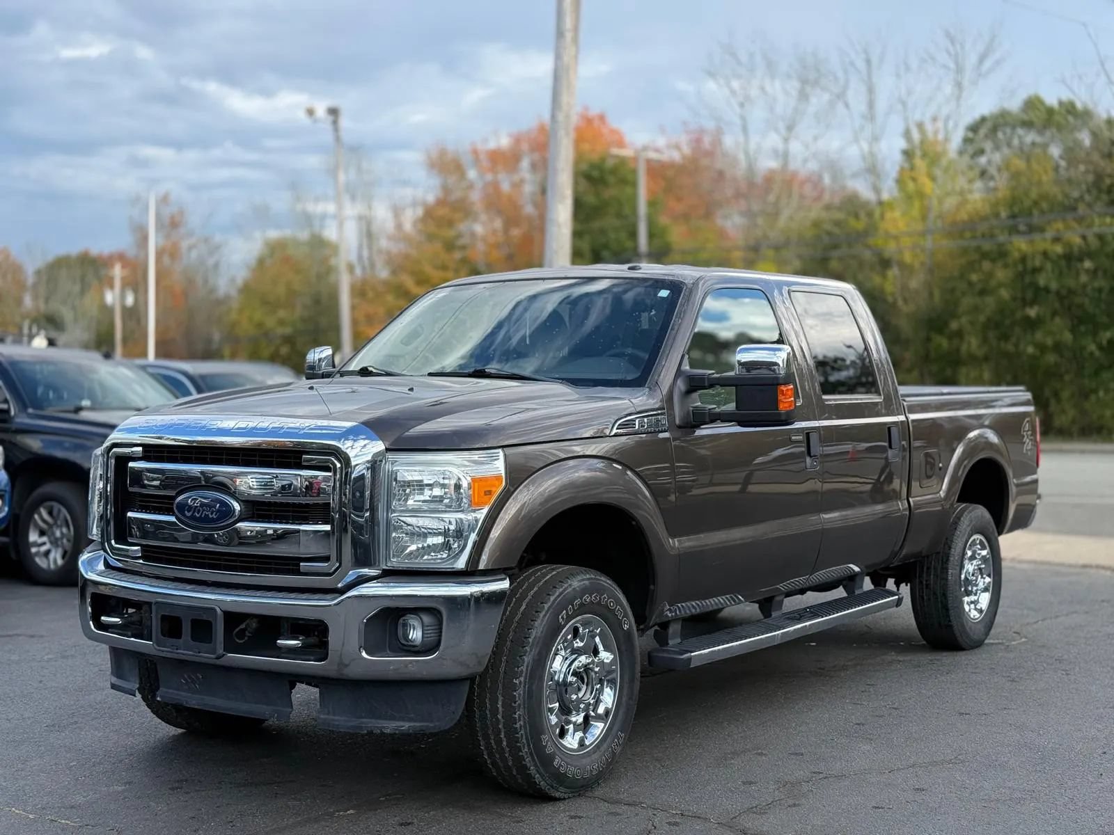 Used 2016 Ford F250 XLT w/ XLT Premium Package AWD/4WD image 2