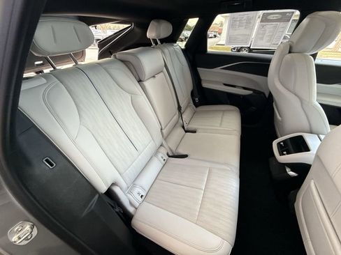 Certified 2025 Cadillac Lyriq Luxury image 27