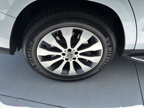 Used 2019 Mercedes-Benz GLS 450 4MATIC image 39