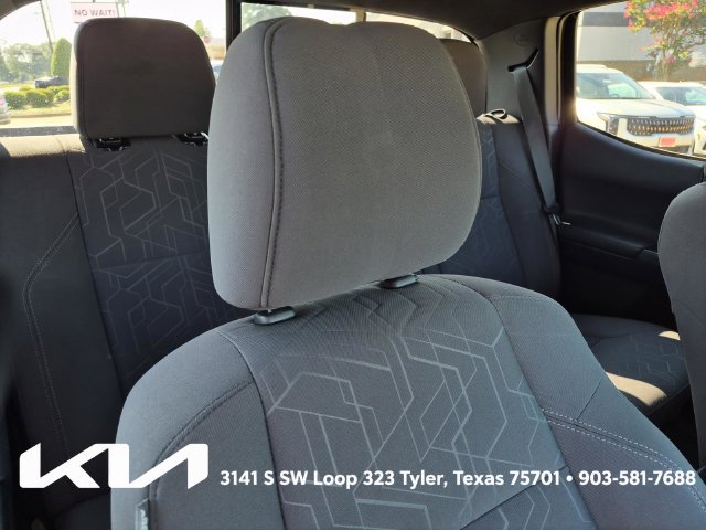 Used 2016 Toyota Tacoma TRD Off-Road w/ Towing Package AWD/4WD image 13