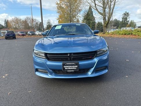 Used 2021 Dodge Charger SXT w/ Leather Interior Group image 2