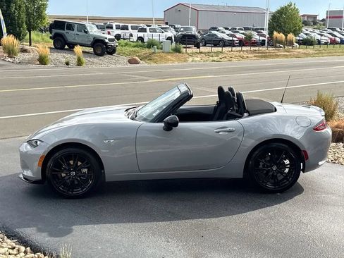 Used 2026 MAZDA MX-5 Miata Club w/ Interior Package RWD image 85