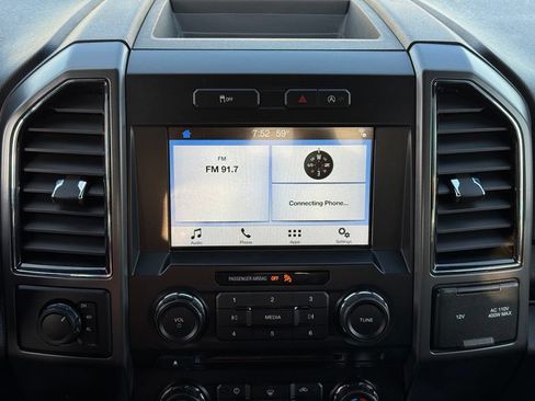 Used 2018 Ford F150 XLT w/ Equipment Group 302A Luxury AWD/4WD image 3
