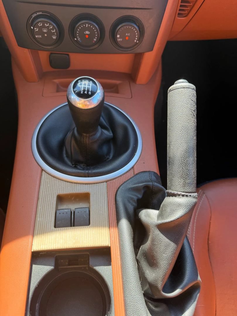 Used 2006 MAZDA MX-5 Miata Grand Touring RWD image 19