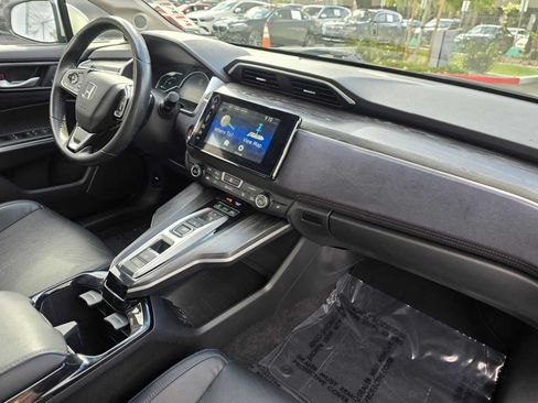 Used 2021 Honda Clarity Touring image 11