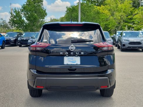 Used 2024 Nissan Rogue S FWD image 5