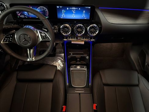 New 2026 Mercedes-Benz GLA 250 4MATIC image 12