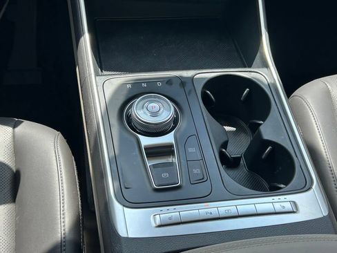 Used 2025 Kia Carnival LXS FWD image 22