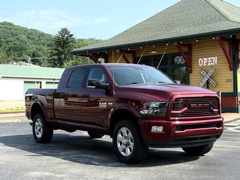 Used 2018 RAM 2500 Big Horn w/ Sport Appearance Group image 27