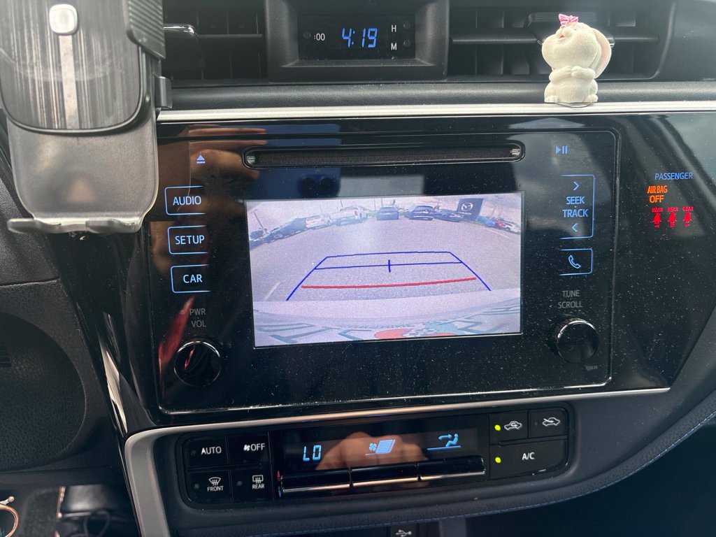 Used 2019 Toyota Corolla SE FWD image 30