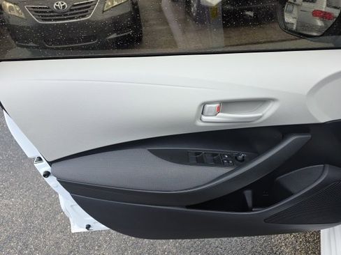 Certified 2023 Toyota Corolla LE image 13