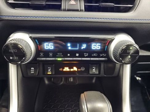 Used 2024 Toyota RAV4 SE image 24