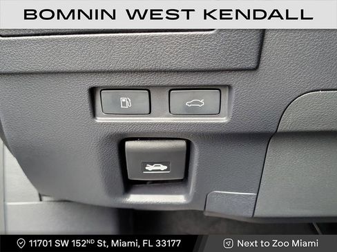 Used 2025 Lexus ES 350 w/ Premium Package image 29