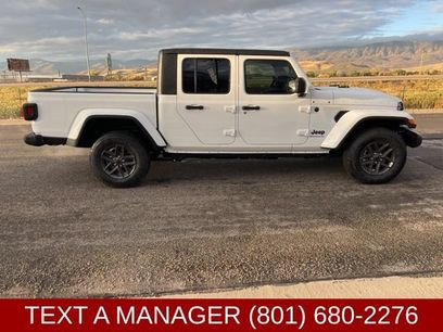 New 2025 Jeep Gladiator Sport