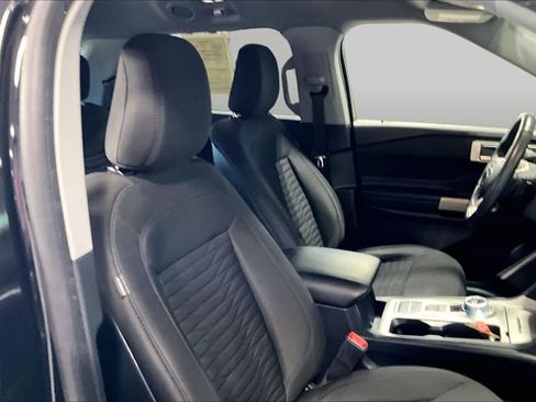 Used 2020 Ford Explorer XLT RWD image 9