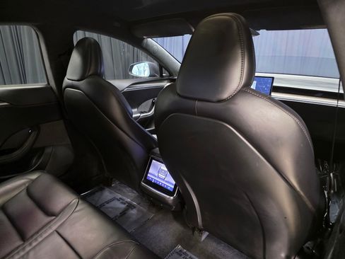 Used 2022 Tesla Model S image 33