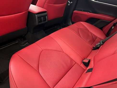 Certified 2019 Toyota Camry XSE image 17