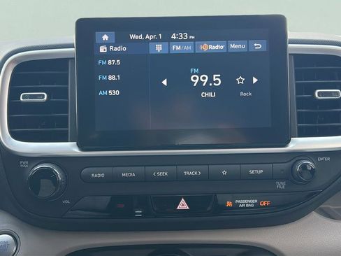 New 2026 Hyundai Venue SEL FWD image 21