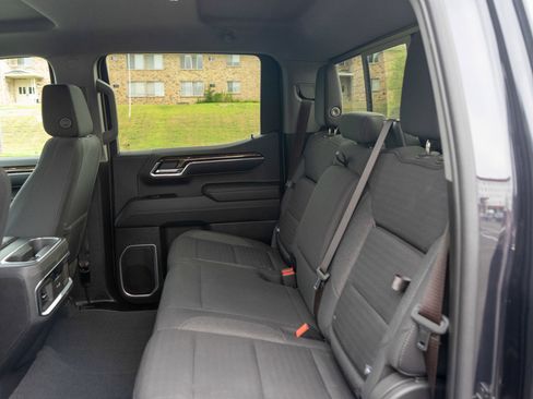 Used 2023 GMC Sierra 1500 Elevation w/ Preferred Package AWD/4WD image 28