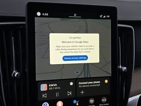 New 2026 Volvo XC90 B5 Plus w/ Protection Package image 18