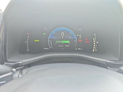 Certified 2025 Toyota Camry SE FWD image 18