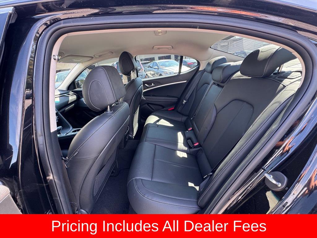 Used 2022 Genesis G70 2.0T RWD image 11